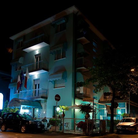 Hotel Savina Rimini Eksteriør billede